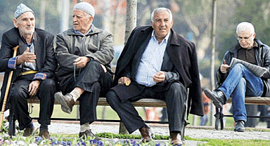 Emeklilere Bayram İkramiyesi Müjdesi: Ödemeler 2-5 Haziran'da Hesaplarda!