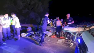 Düzce'de TIR ve Minibüs Çarpışması: 7 Yaralı