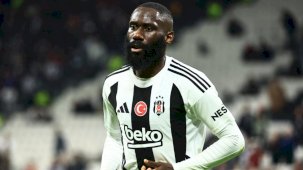 Sözleşmesi Sona Erdi! Beşiktaş, Tecrübeli Oyuncuyla Yollarını Ayırdı