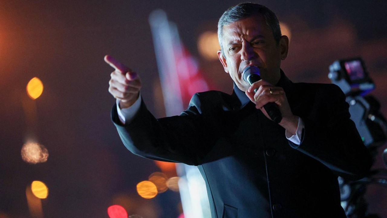 Özgür Özel Saraçhanede Konuştu: Terörsüz ve Demokratik Türkiye İstiyoruz