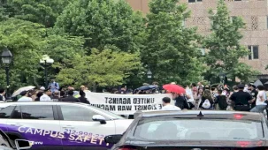 New York'ta Filistin ve İran Destekçisi Gösteri